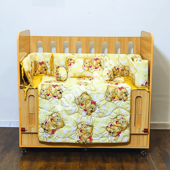 Wood Color Newborn Baby Wooden Cot With Drawers